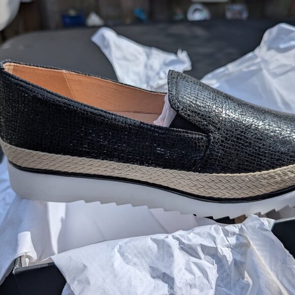 Donald Pliner Black Spring Loafer Size 10 NIB - Picture 6 of 8